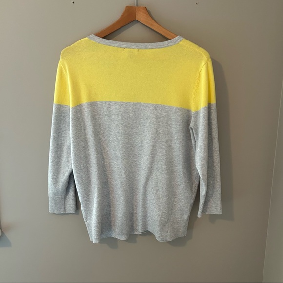 Lovely little yellow and grey button up sweater for spring time.  Size XXL - Picture 4 of 13